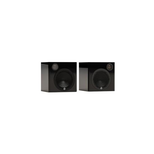 ma_radius4g_pack-shot_1_black_iso.jpg